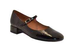 YAMEA - Shiny leather round toe pumps Negro